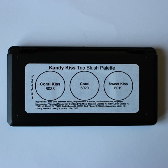 Makeup Pack - Picture 3 of 7